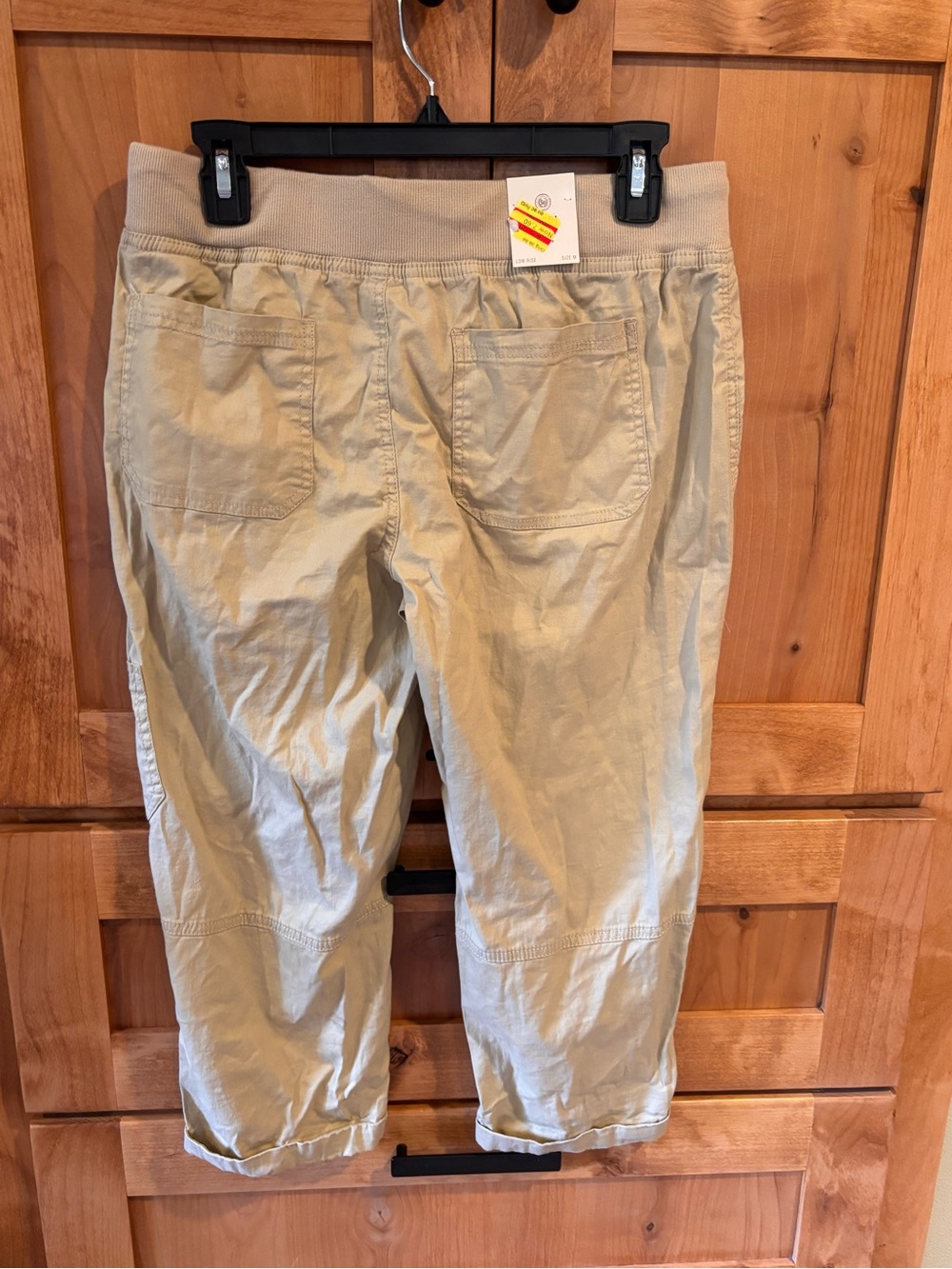 Kohl's Wheat Beige Soft Utility Capri Pants